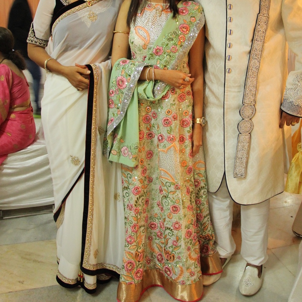 PRICE FIRM Indian designer anarkali gown.Bridal Lehenga Saree - Picture 4 of 8